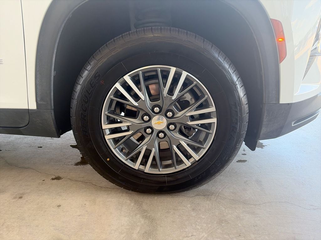 2025 Chevrolet Traverse LT 2LT