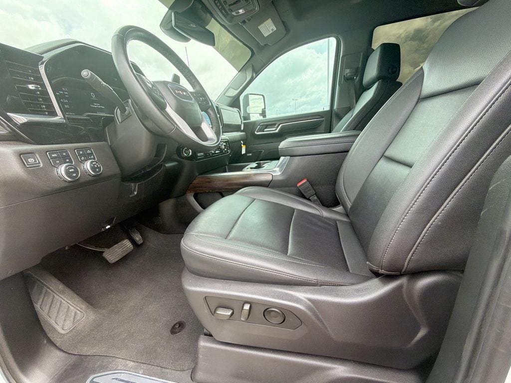2025 GMC Sierra 2500HD SLT