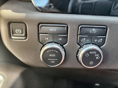 2025 GMC Sierra 1500 SLE
