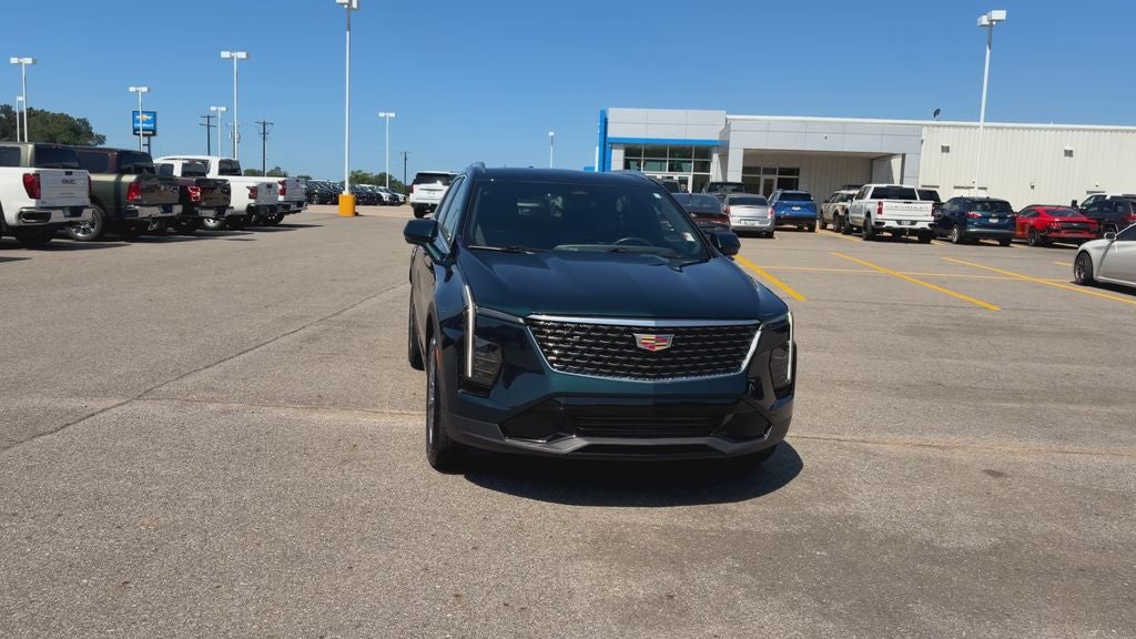 2025 Cadillac XT4 Premium Luxury