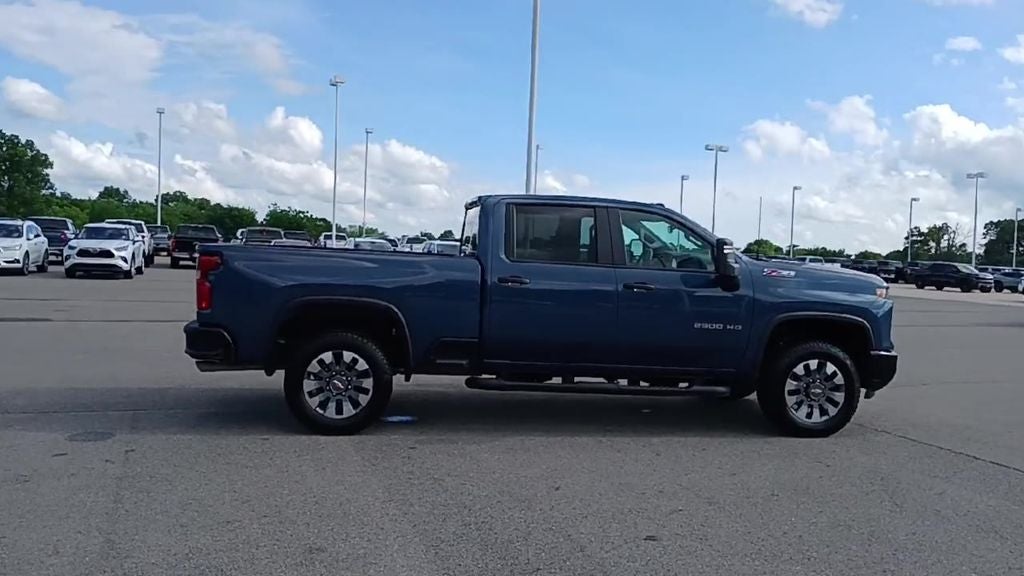 2025 Chevrolet Silverado 2500HD Custom