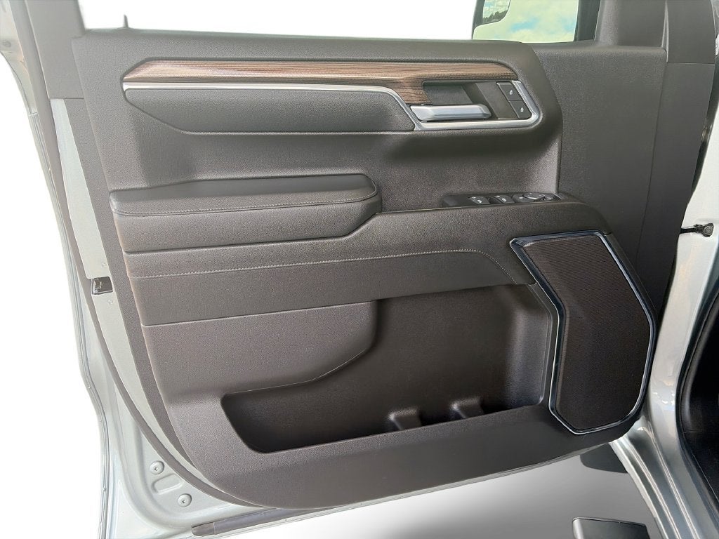 2024 Chevrolet Silverado 1500 LT LT1