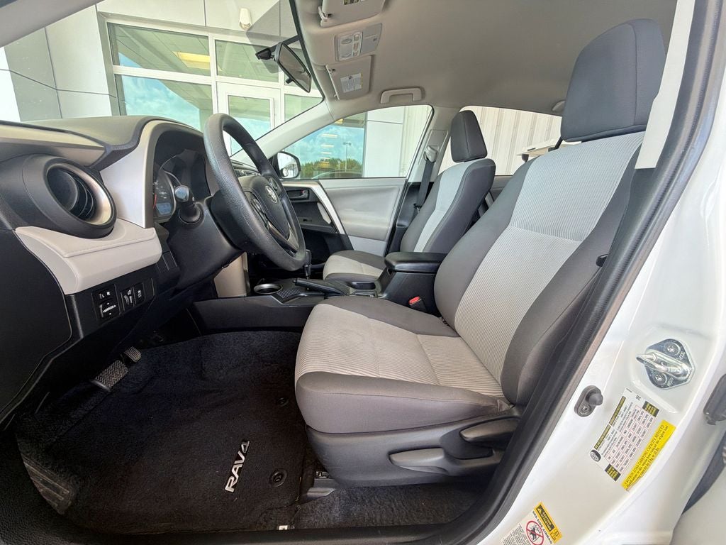 2013 Toyota RAV4 LE