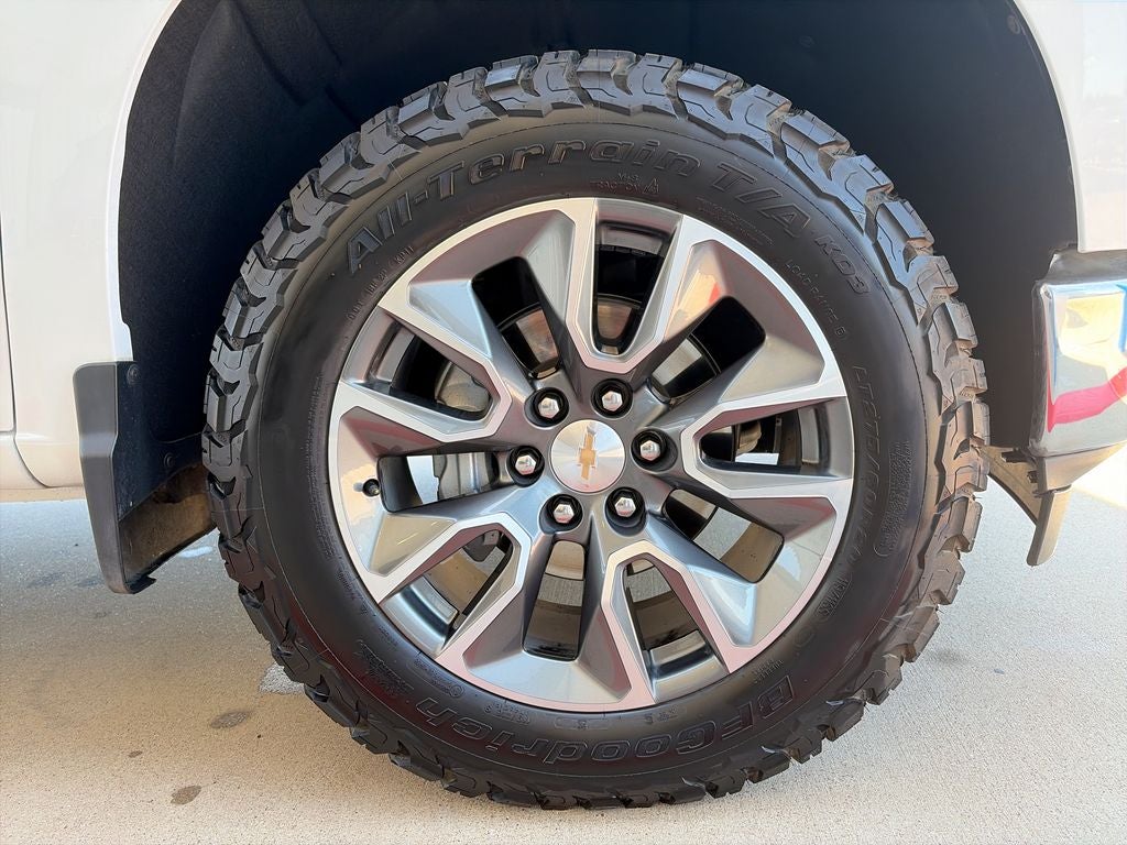 2025 Chevrolet Silverado 1500 LT LT1