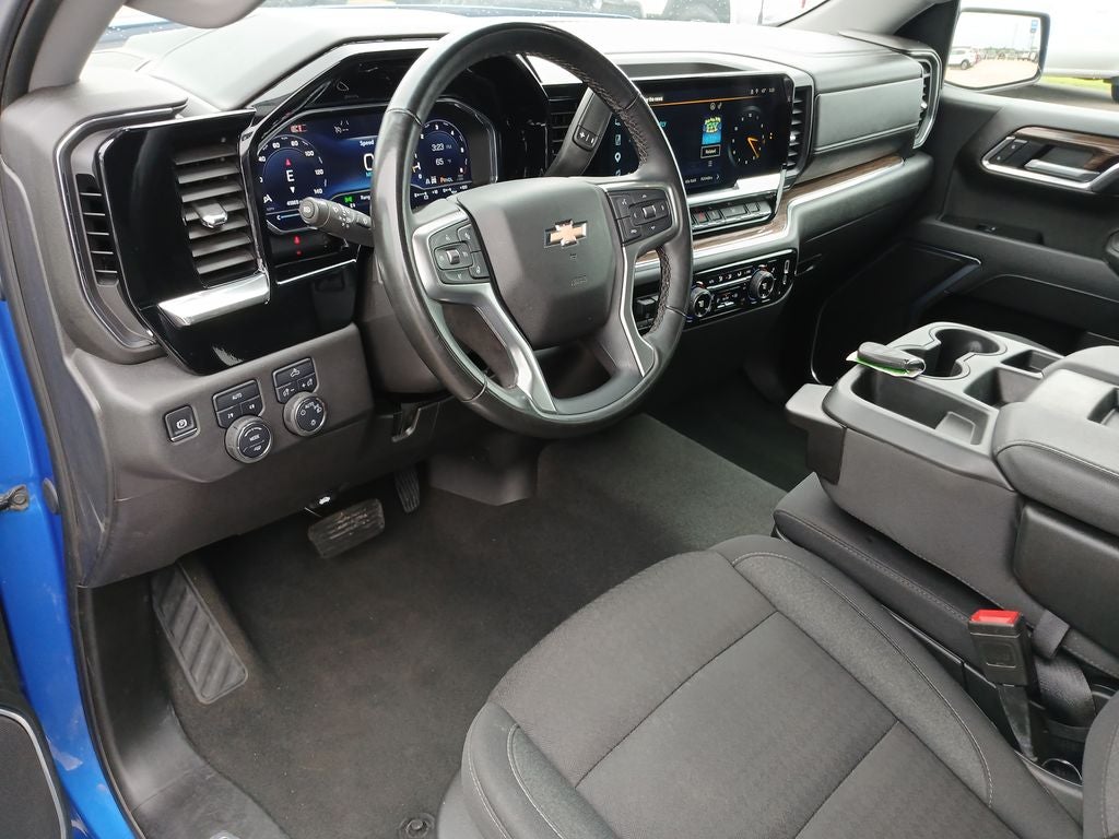 2025 Chevrolet Silverado 1500 LT LT1
