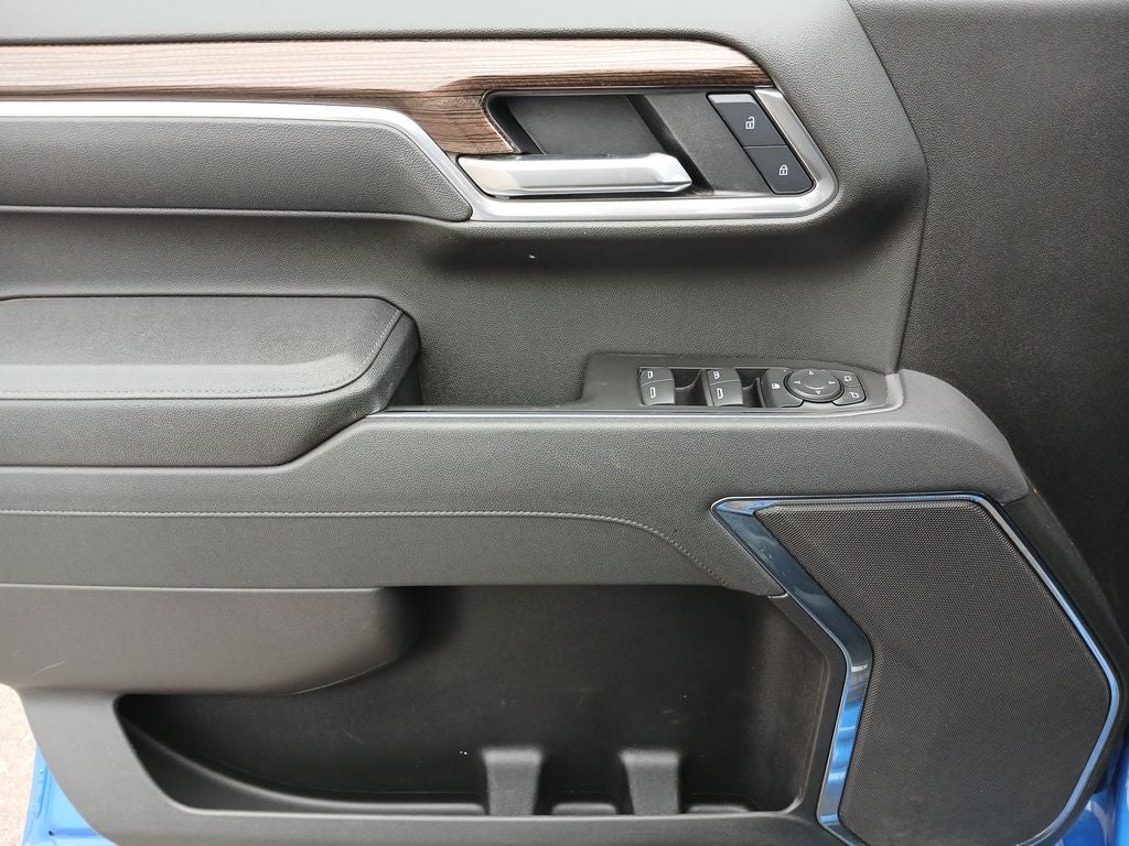 2025 Chevrolet Silverado 1500 LT LT1