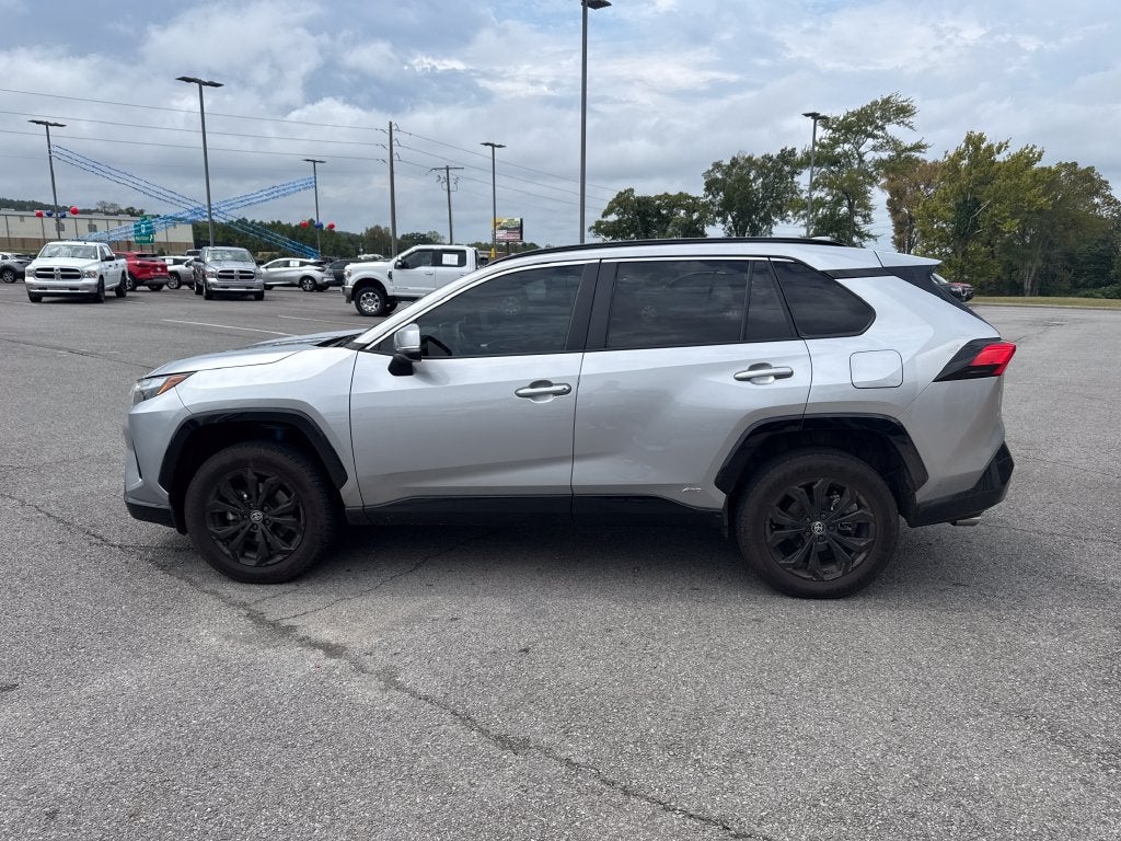 2023 Toyota RAV4 Hybrid SE