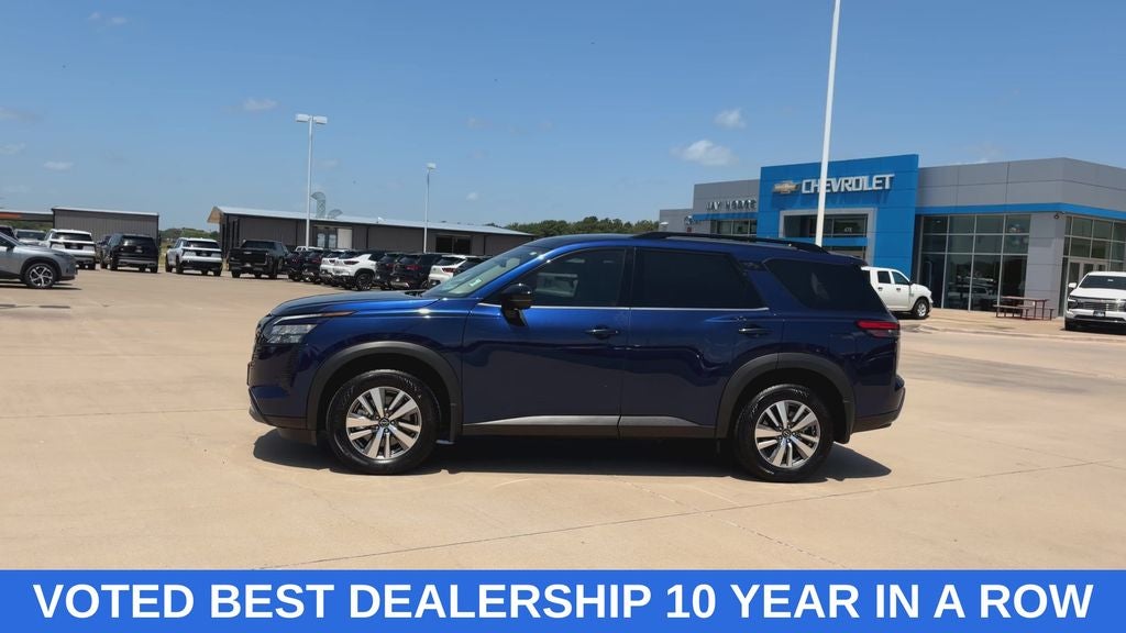 2026 Nissan Pathfinder SL