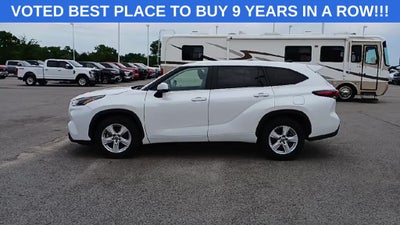 2024 Toyota Highlander LE
