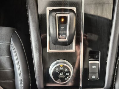 2024 Mitsubishi Outlander Base