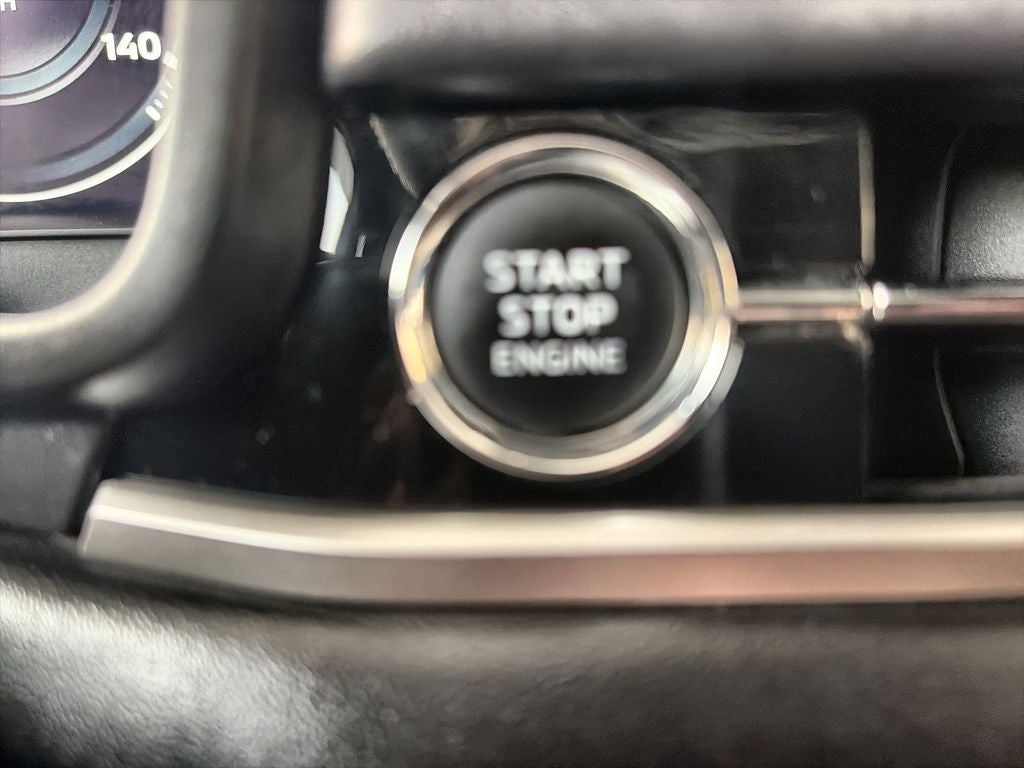 2024 Mitsubishi Outlander Base