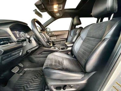 2024 Mitsubishi Outlander Base