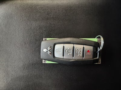 2024 Mitsubishi Outlander Base