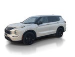 2024 Mitsubishi Outlander Base
