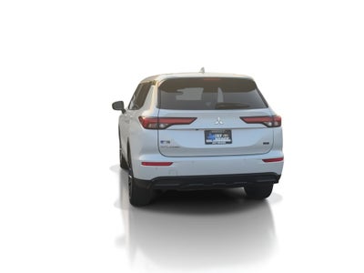 2024 Mitsubishi Outlander Base