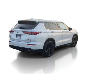 2024 Mitsubishi Outlander Base