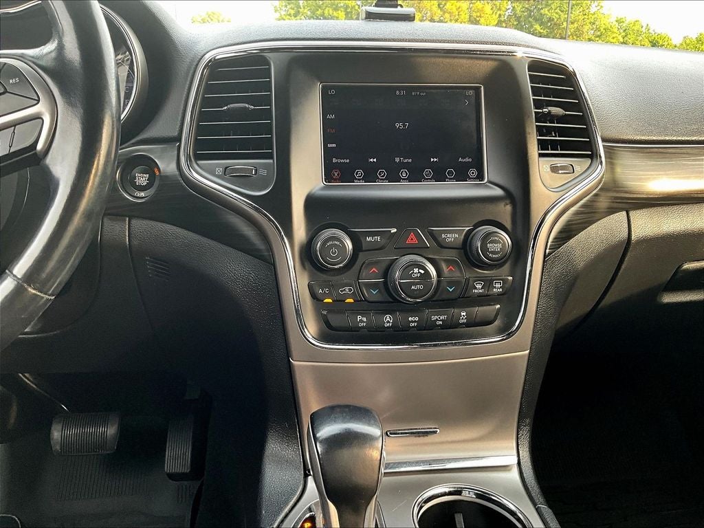 2020 Jeep Grand Cherokee Laredo E