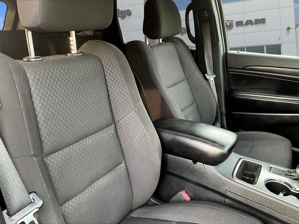 2020 Jeep Grand Cherokee Laredo E