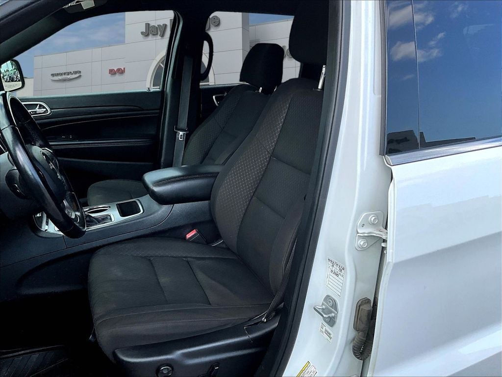 2020 Jeep Grand Cherokee Laredo E