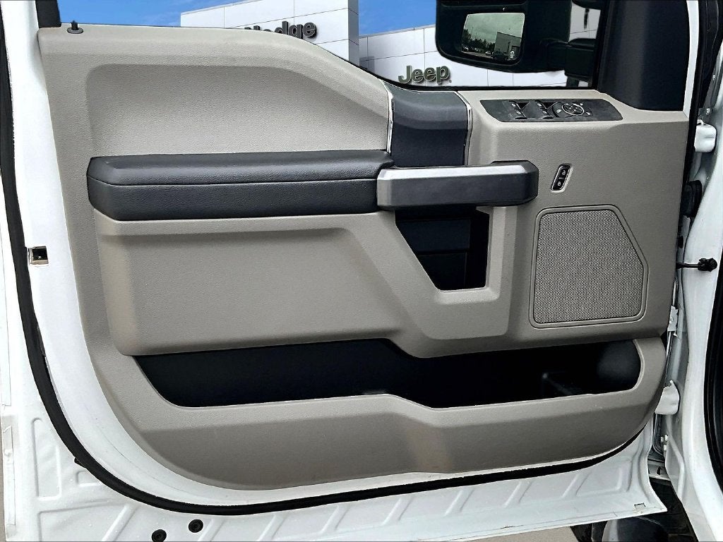 2022 Ford F-350SD XLT DRW