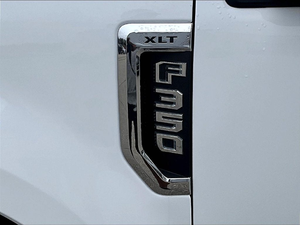 2022 Ford F-350SD XLT DRW