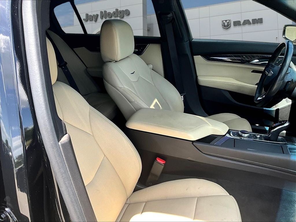 2023 Cadillac CT5 Luxury