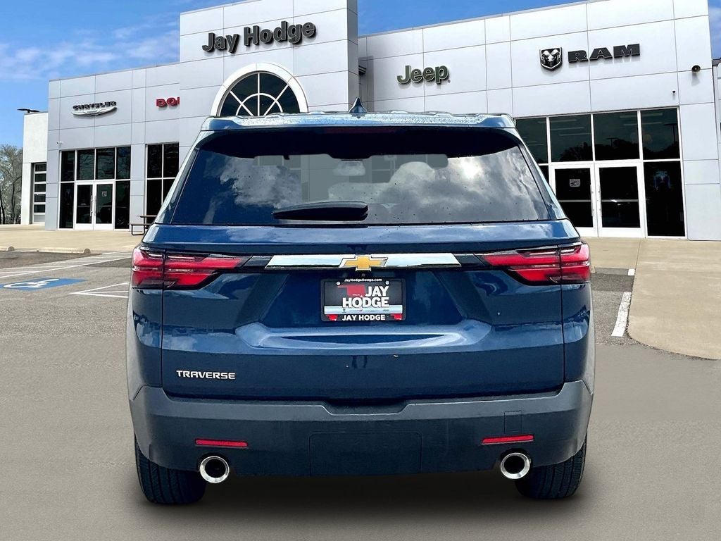 2023 Chevrolet Traverse LS