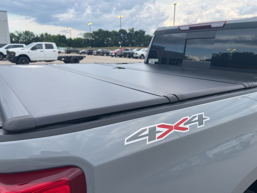 2024 Chevrolet Silverado 1500 LT LT1