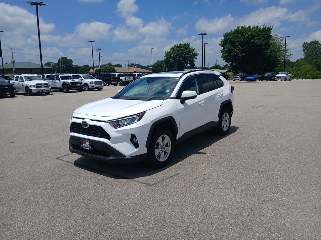 2021 Toyota RAV4 XLE
