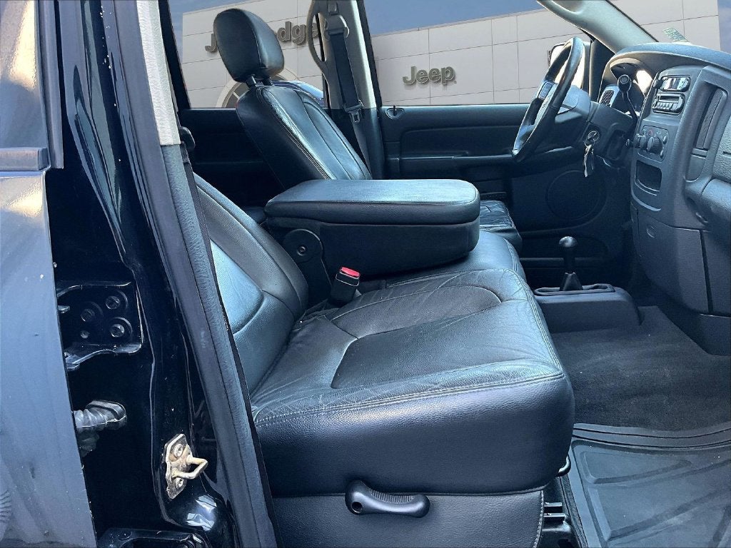 2004 Dodge Ram 3500 SLT
