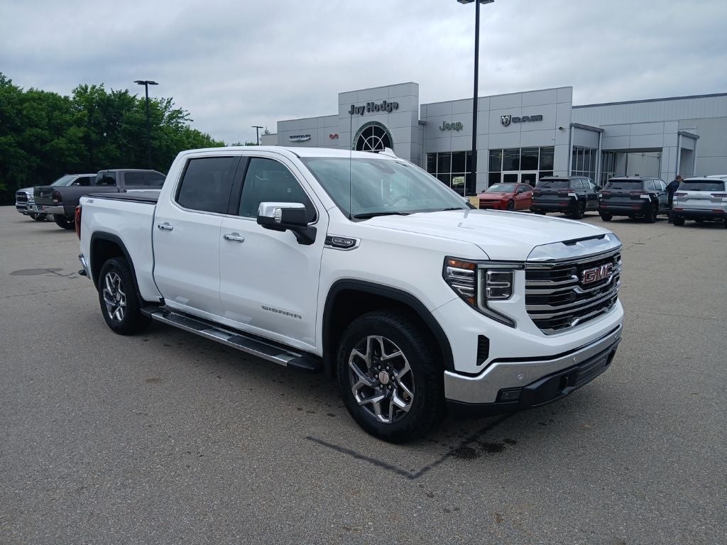 2024 GMC Sierra 1500 SLT