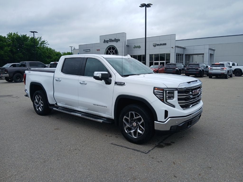 2024 GMC Sierra 1500 SLT