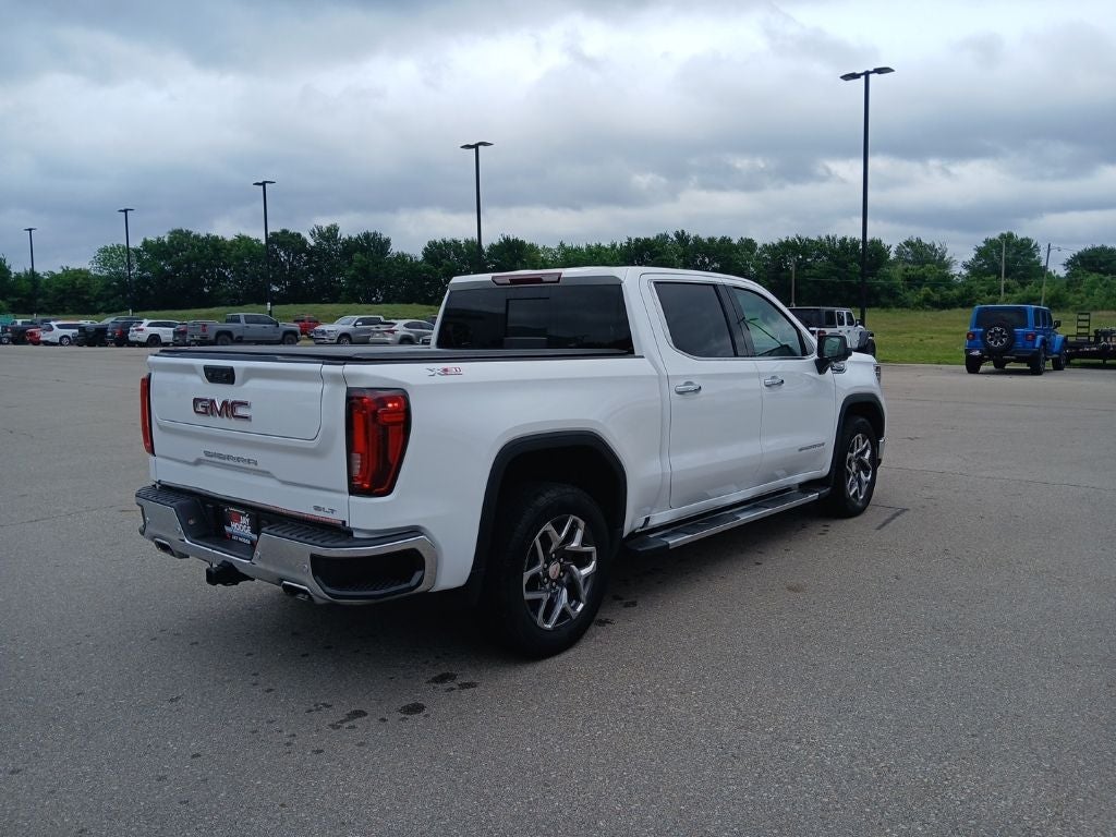 2024 GMC Sierra 1500 SLT