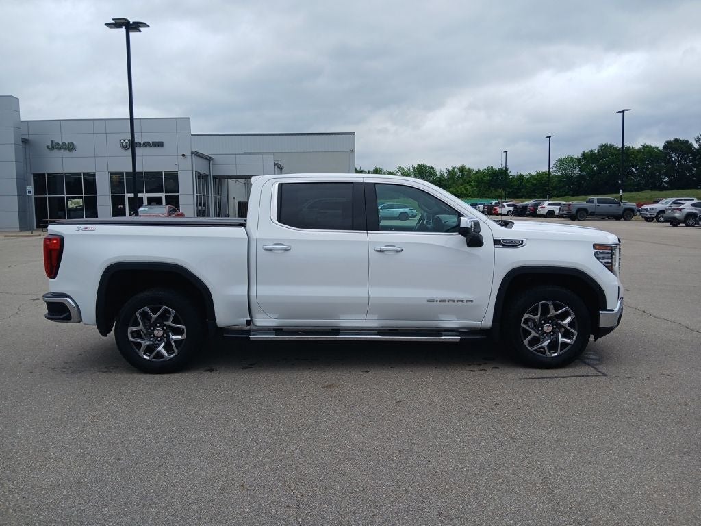 2024 GMC Sierra 1500 SLT