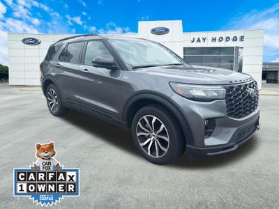 2025 Ford Explorer ST-Line