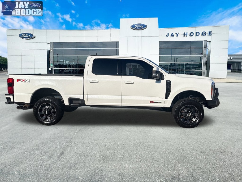 2023 Ford F-350SD Lariat