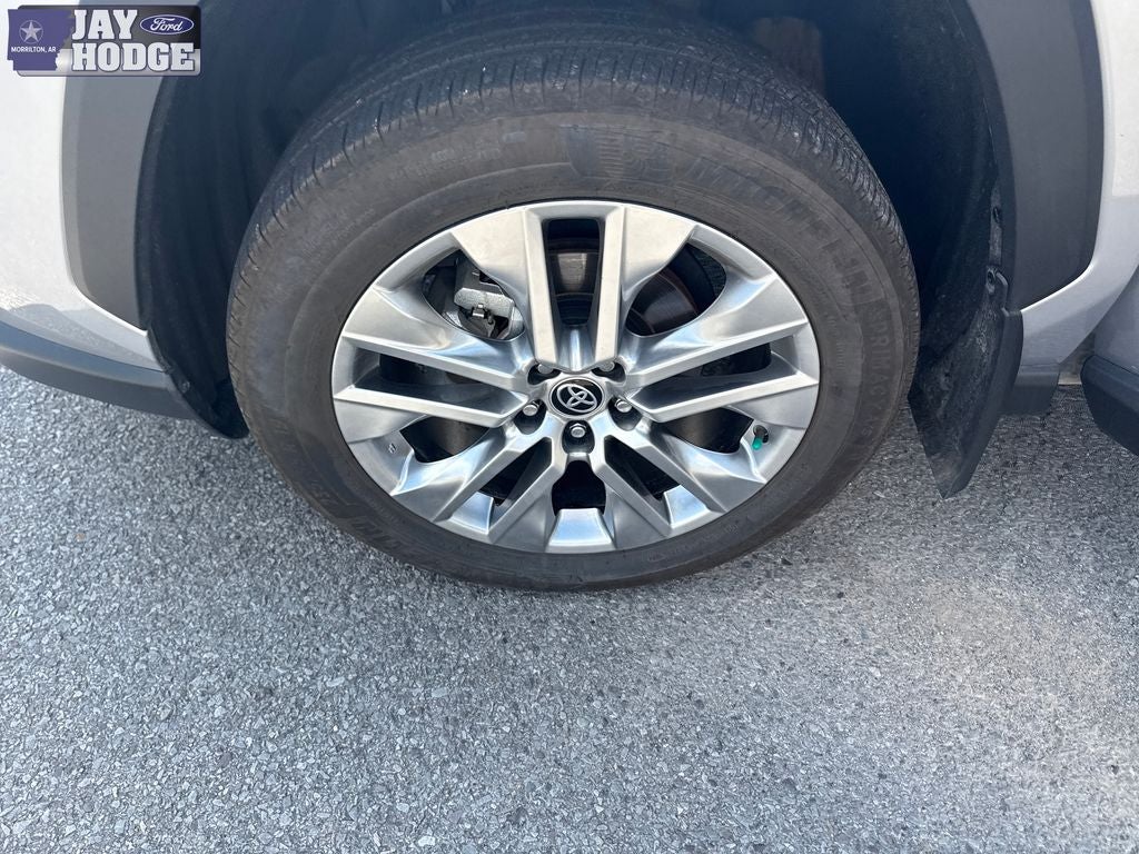 2024 Toyota RAV4 XLE Premium