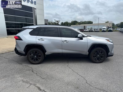 2023 Toyota RAV4 Hybrid SE