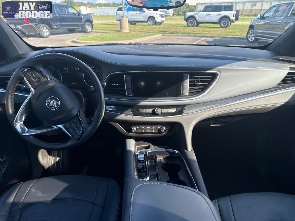 2022 Buick Enclave Essence