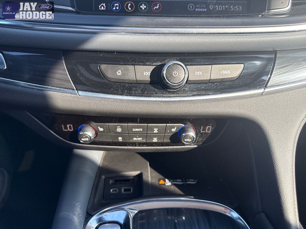 2022 Buick Enclave Essence