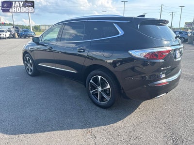 2022 Buick Enclave Essence