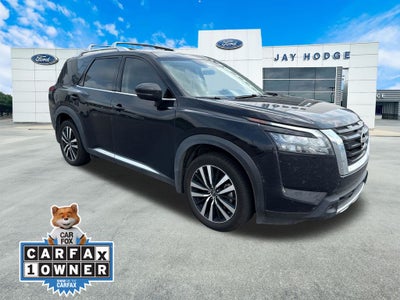 2025 Nissan Pathfinder Platinum