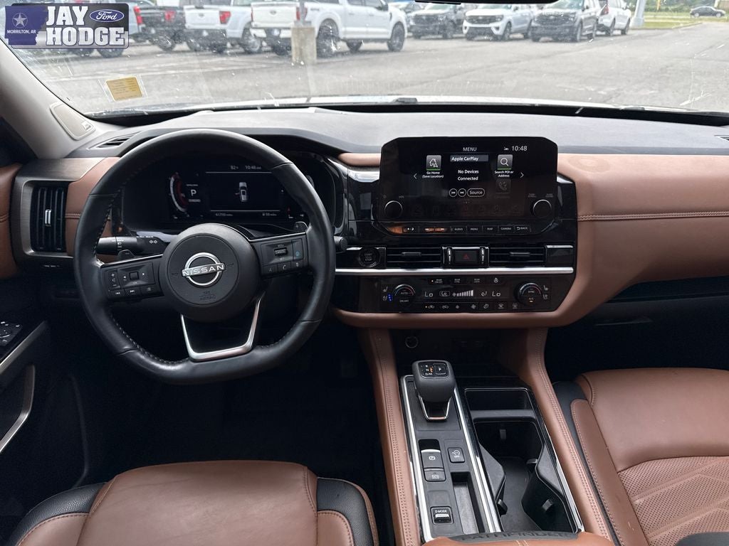 2025 Nissan Pathfinder Platinum