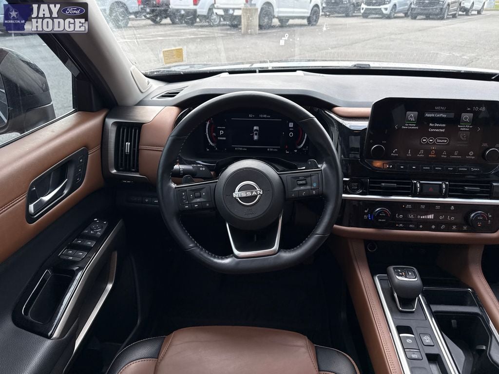 2025 Nissan Pathfinder Platinum