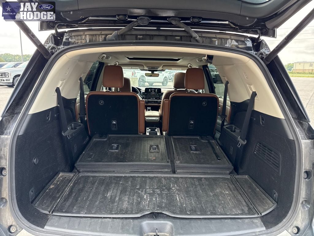 2025 Nissan Pathfinder Platinum
