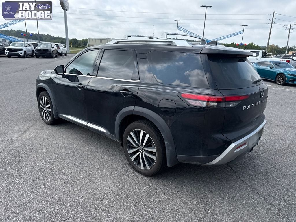 2025 Nissan Pathfinder Platinum