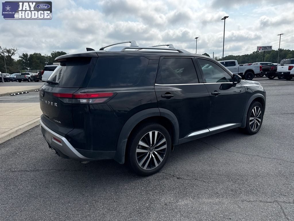 2025 Nissan Pathfinder Platinum
