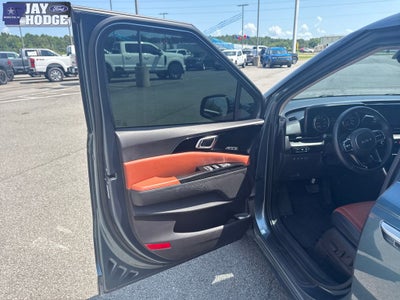 2022 Kia Carnival SX