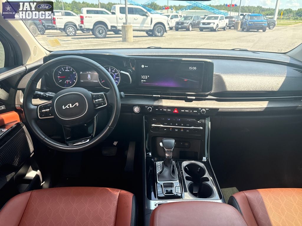 2022 Kia Carnival SX