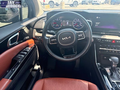 2022 Kia Carnival SX